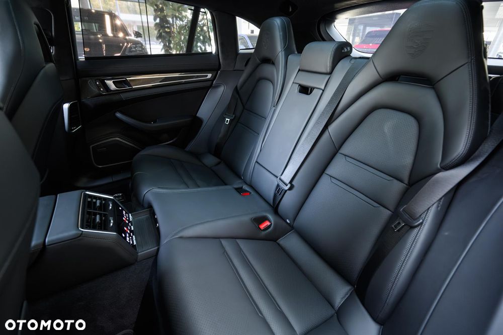 Porsche Panamera 4S E-Hybrid - 15