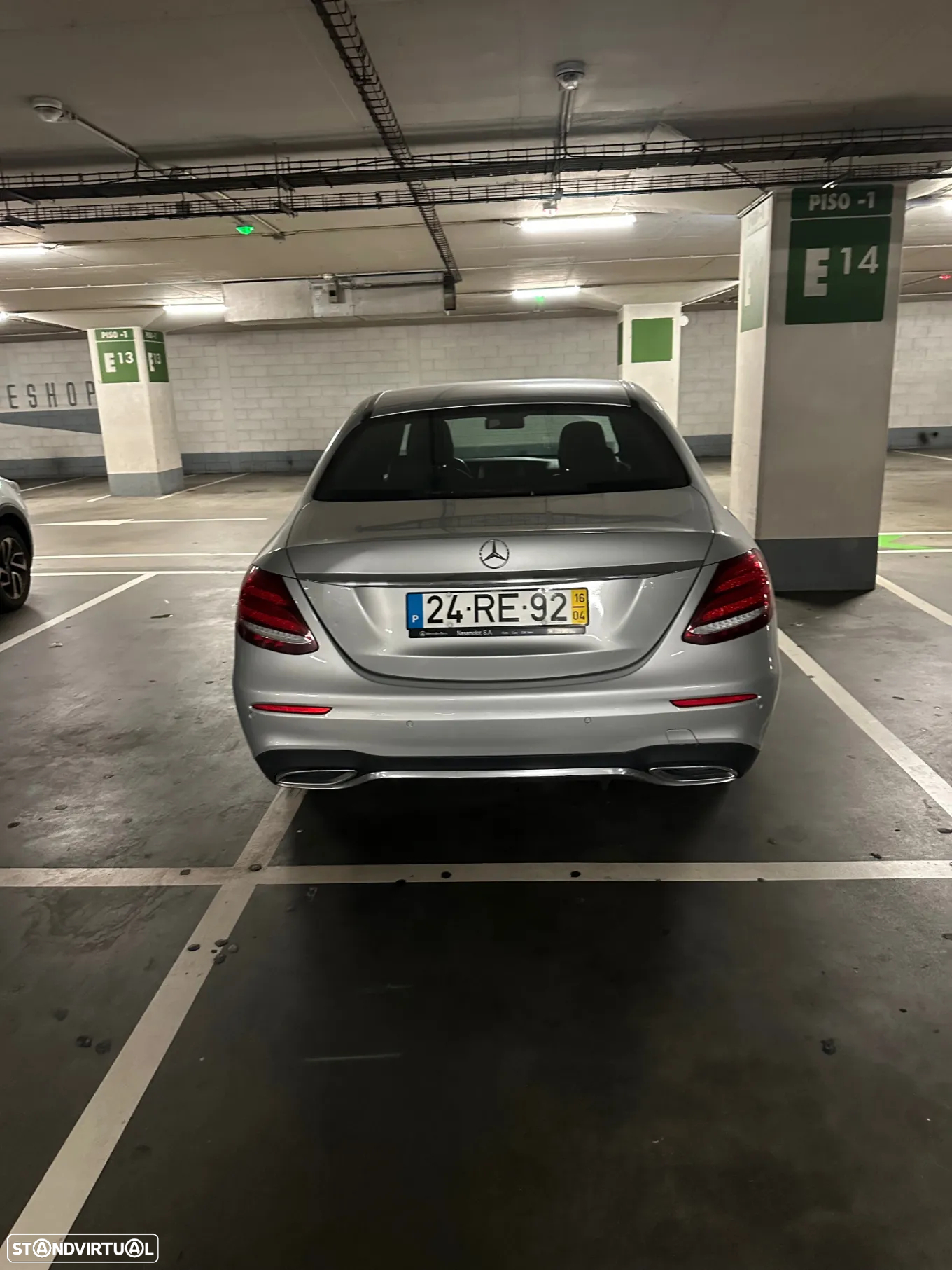 Mercedes-Benz E 220 d AMG Line - 2