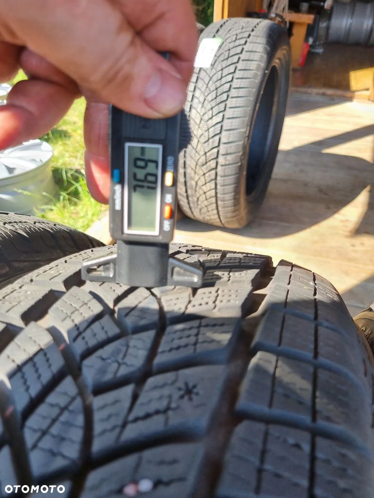 Opony Goodyear ULTRAGRIP PERFORMANCE + SUV 215/65R17 99v 2023r,7,7/6.7 super - 7
