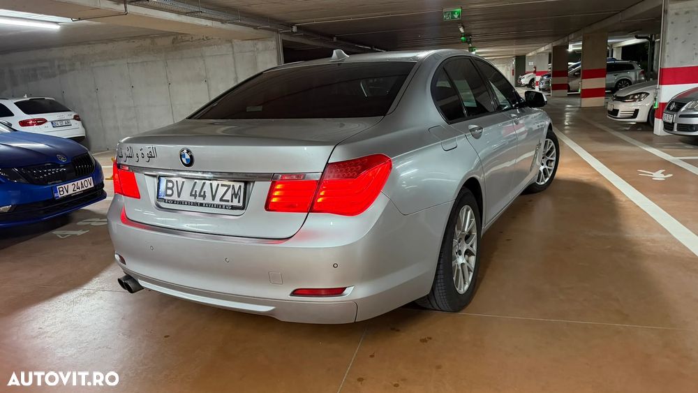 BMW Seria 7 730d Aut. - 9