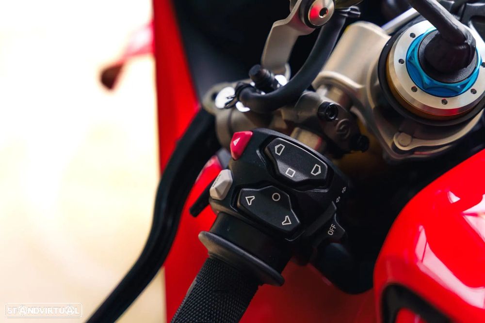 Ducati Panigale V4 S - 4