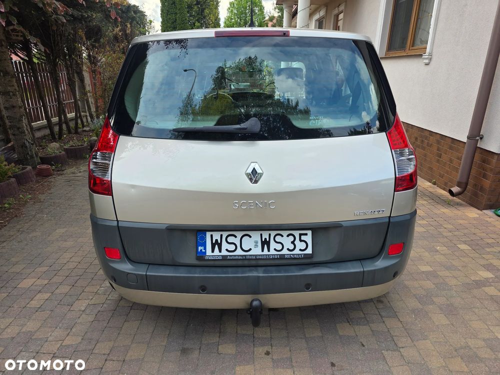 Renault Scenic 1.6 16V Luxe Privilege - 6