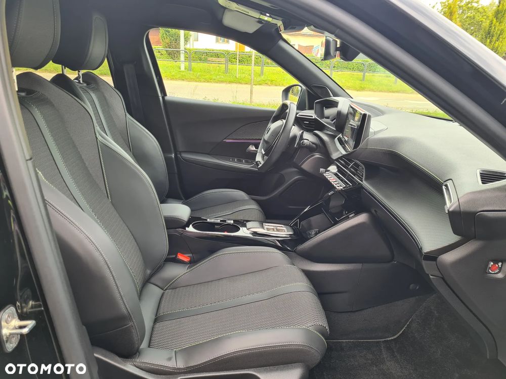Peugeot 2008 1.2 PureTech GT S&S EAT8 - 22