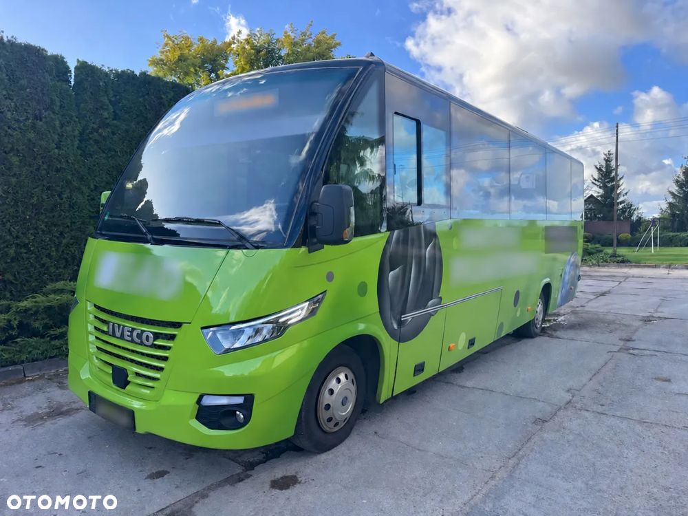Iveco Daily Rapido Rossero 25+7 dla wózków inwalidzkich
