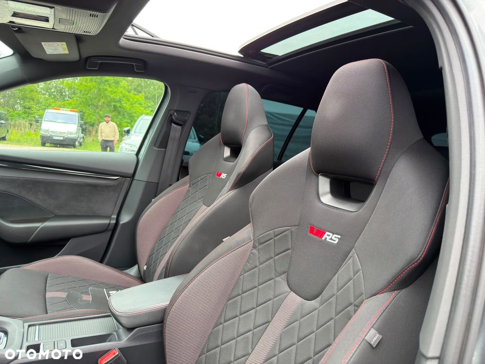 Skoda Octavia 2.0 TDI DSG RS - 19
