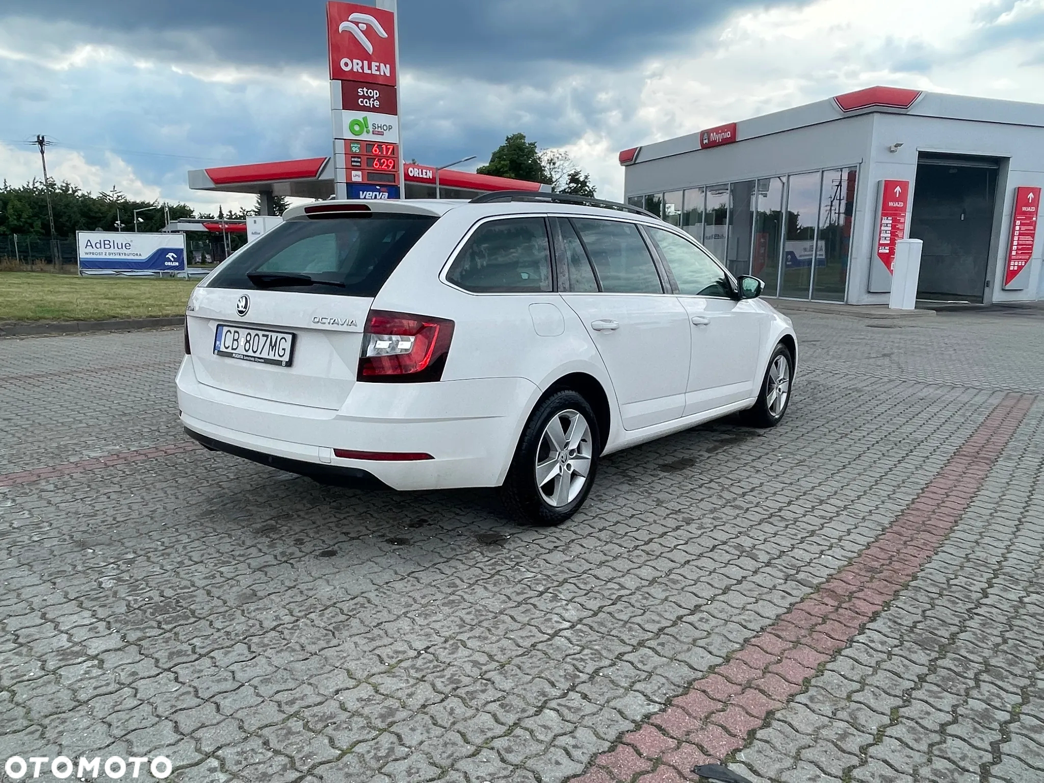 Skoda Octavia 1.4 TSI Ambition - 9