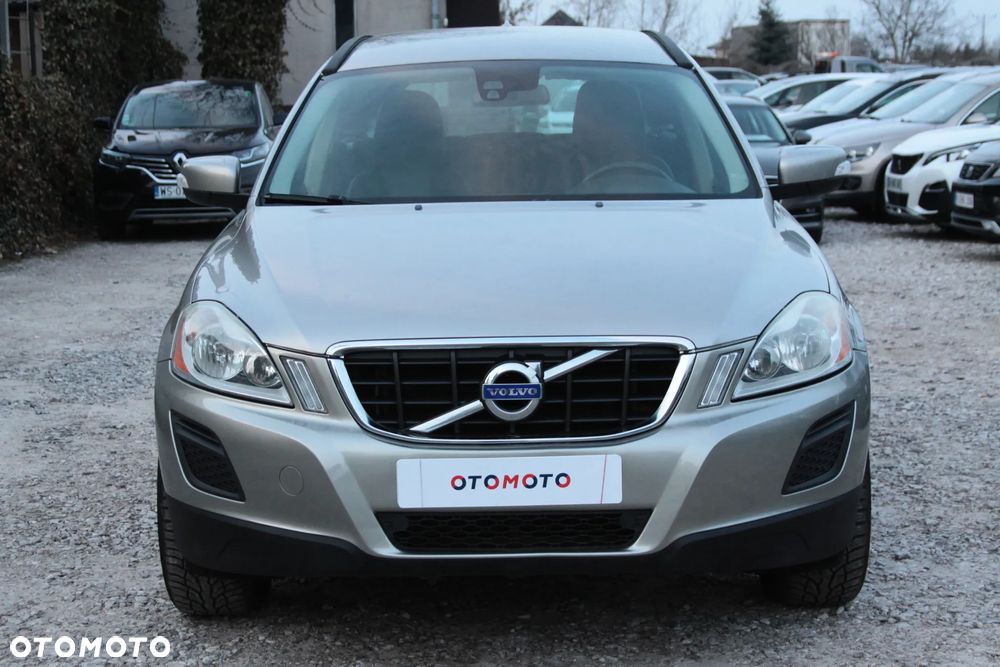 Volvo XC 60 D4 Momentum - 4