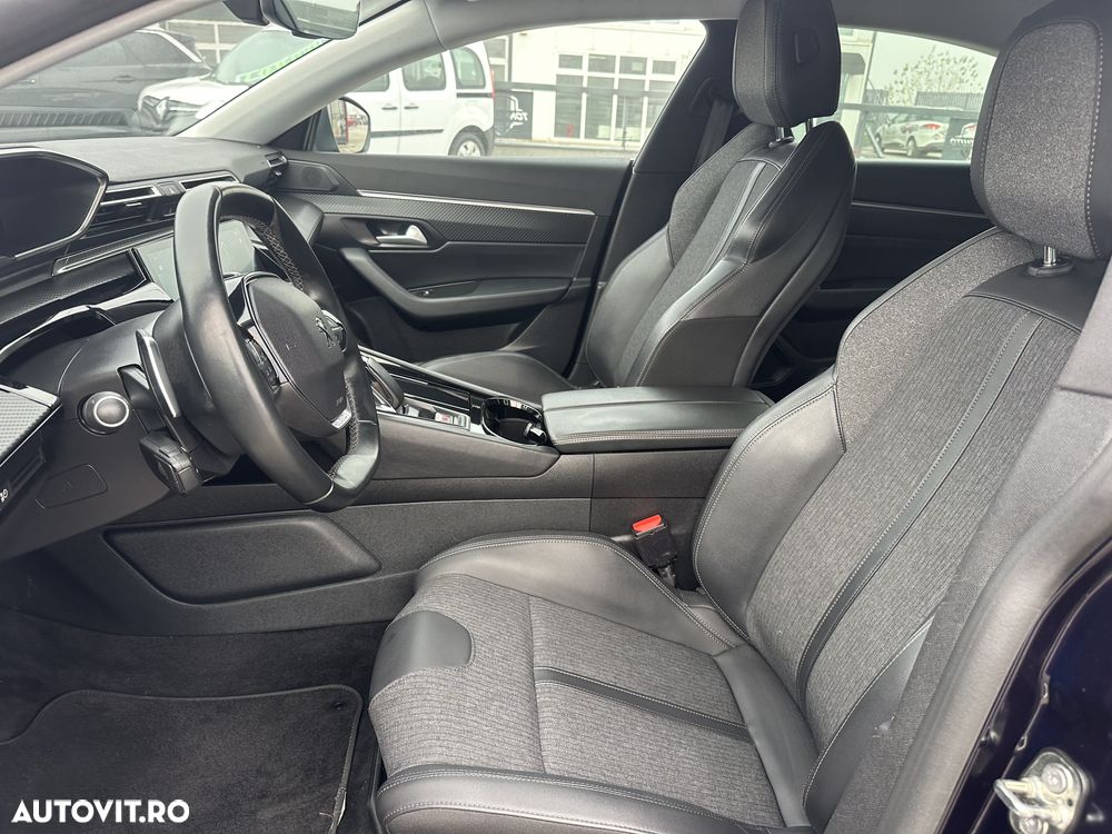 Peugeot 508 Plug-In Hybrid 180 e-EAT8 Allure - 13