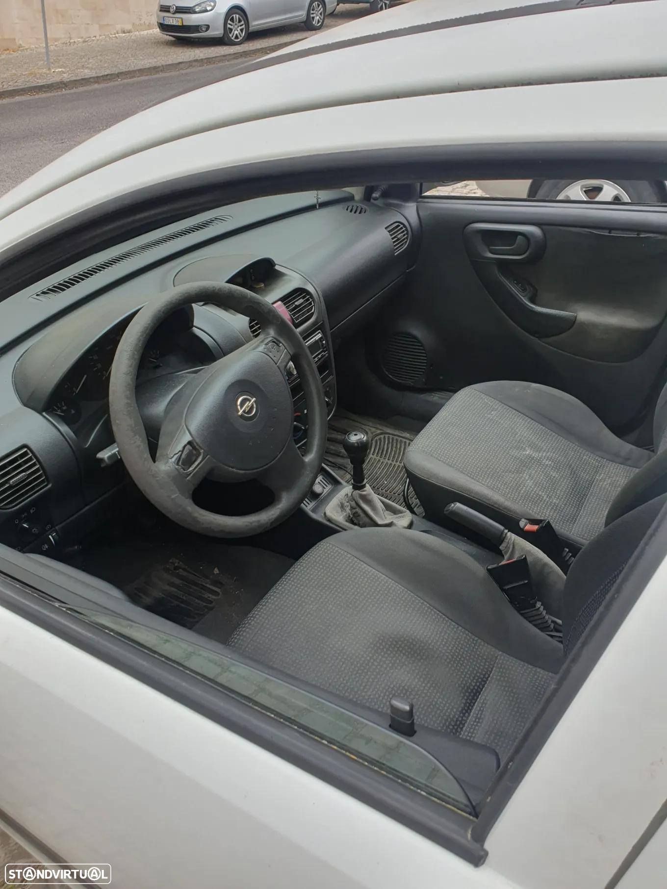Opel Corsa 1.7 DTi 16V Confort - 4