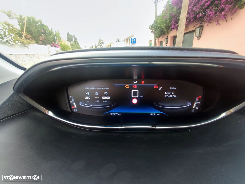 Peugeot 5008 1.5 BlueHDi Allure Pack EAT8 - 3