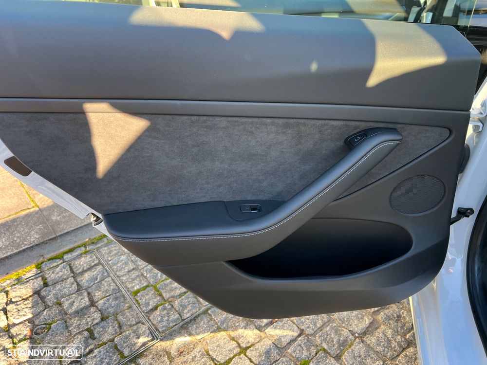 Tesla Model 3 Standard Range Plus RWD - 18