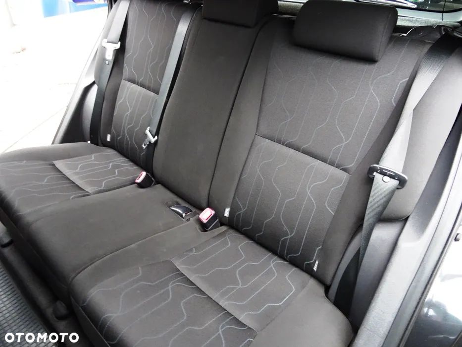 Toyota Auris 1.33 VVT-i Active - 15