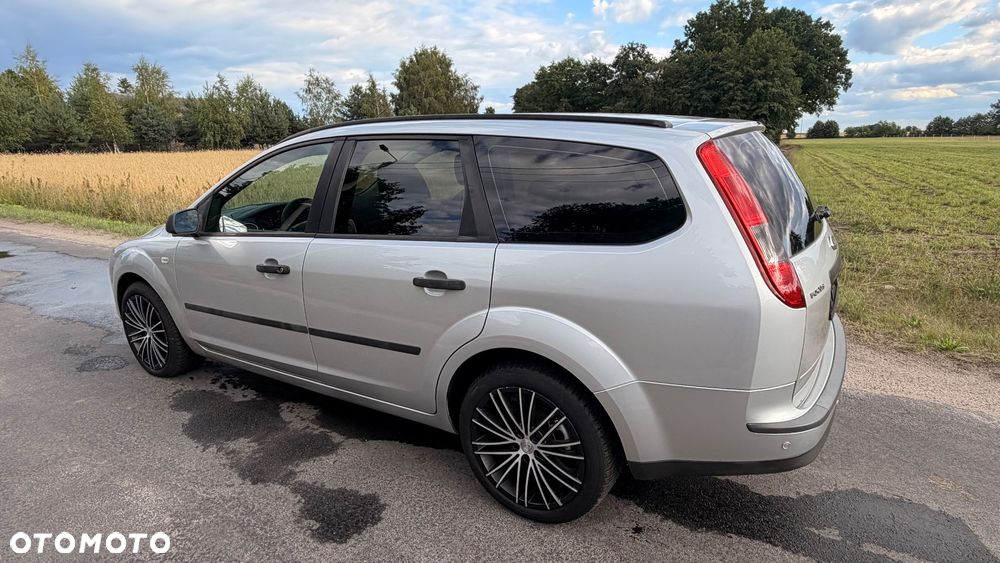Ford Focus 1.6 Comfort - 11
