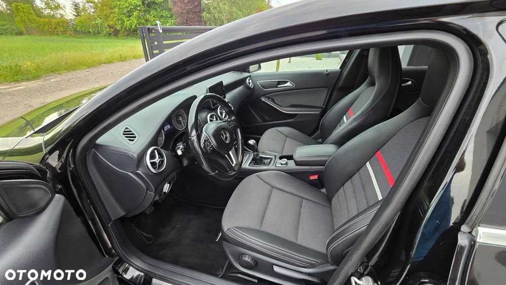 Mercedes-Benz Klasa A 180 (BlueEFFICIENCY) Style - 31