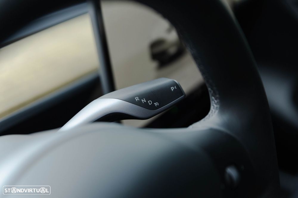 Tesla Model Y Long Range Tração Integral - 10