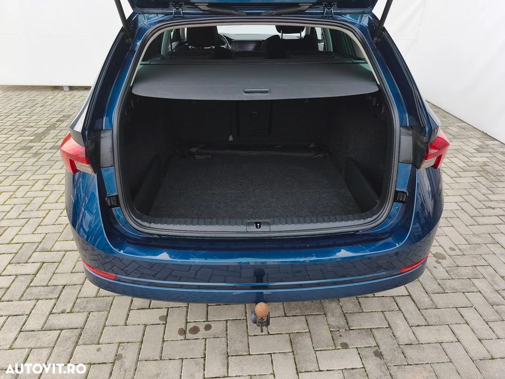 Skoda Octavia Combi 2.0 TDI DSG Ambition - 20