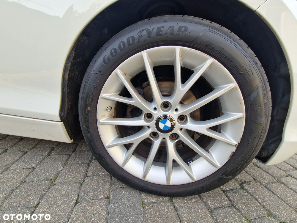 BMW Seria 1 118i - 18