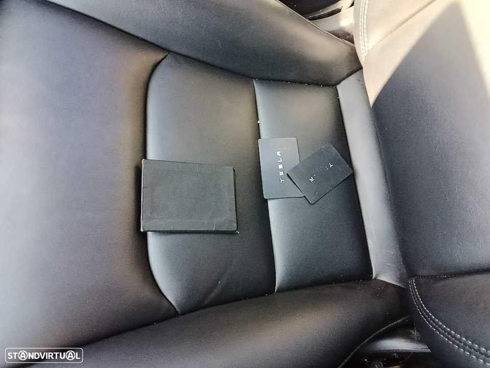 Tesla Model 3 Performance Dual Motor AWD - 14