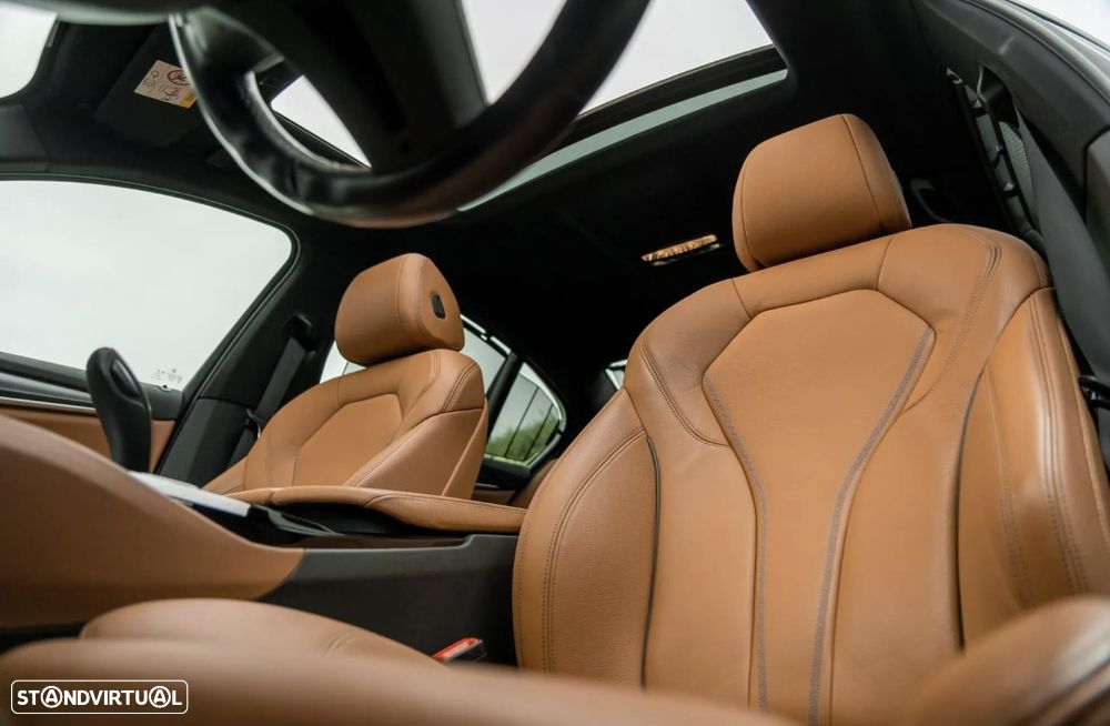 BMW 530 e Pack M - 13