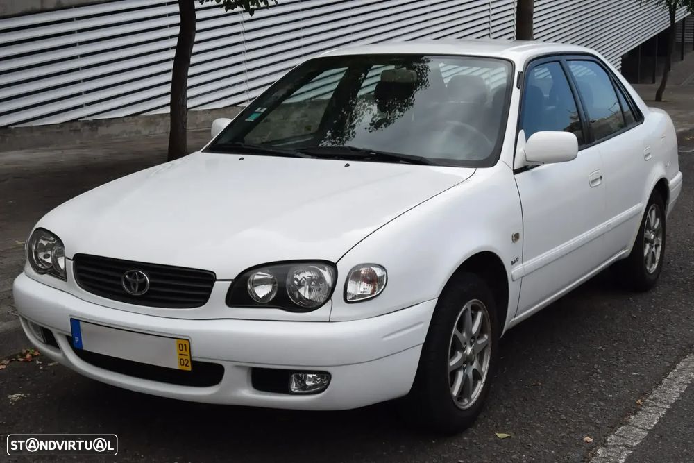 Toyota Corolla S/D 1.4 Sol - 1