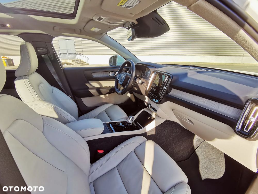 Volvo XC 40 B5 B AWD Ultimate Dark - 12