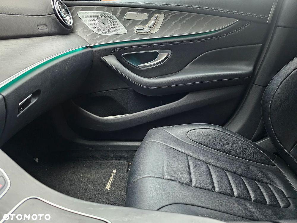 Mercedes-Benz CLS 400 d 4Matic 9G-TRONIC AMG Line - 27