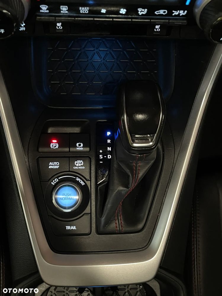 Suzuki Across PLUG-IN HYBRID - 22