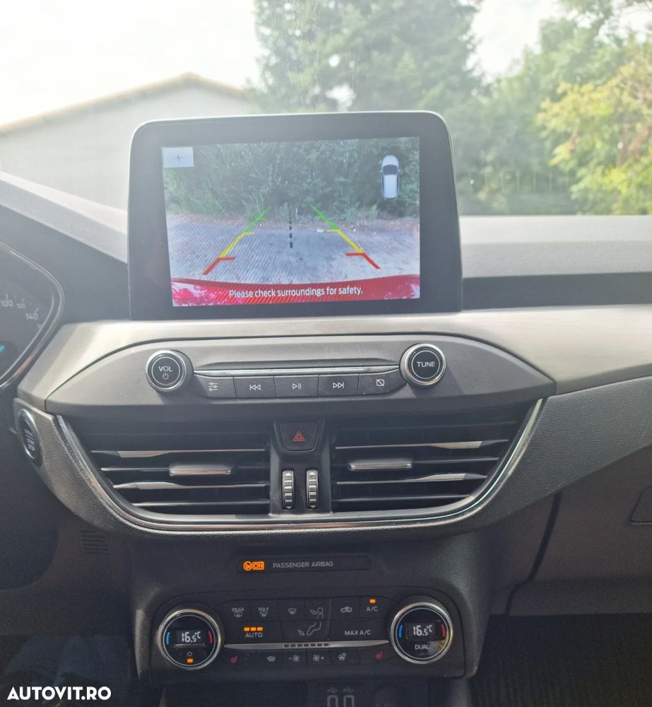 Ford Focus 1.0 EcoBoost Titanium Business - 13