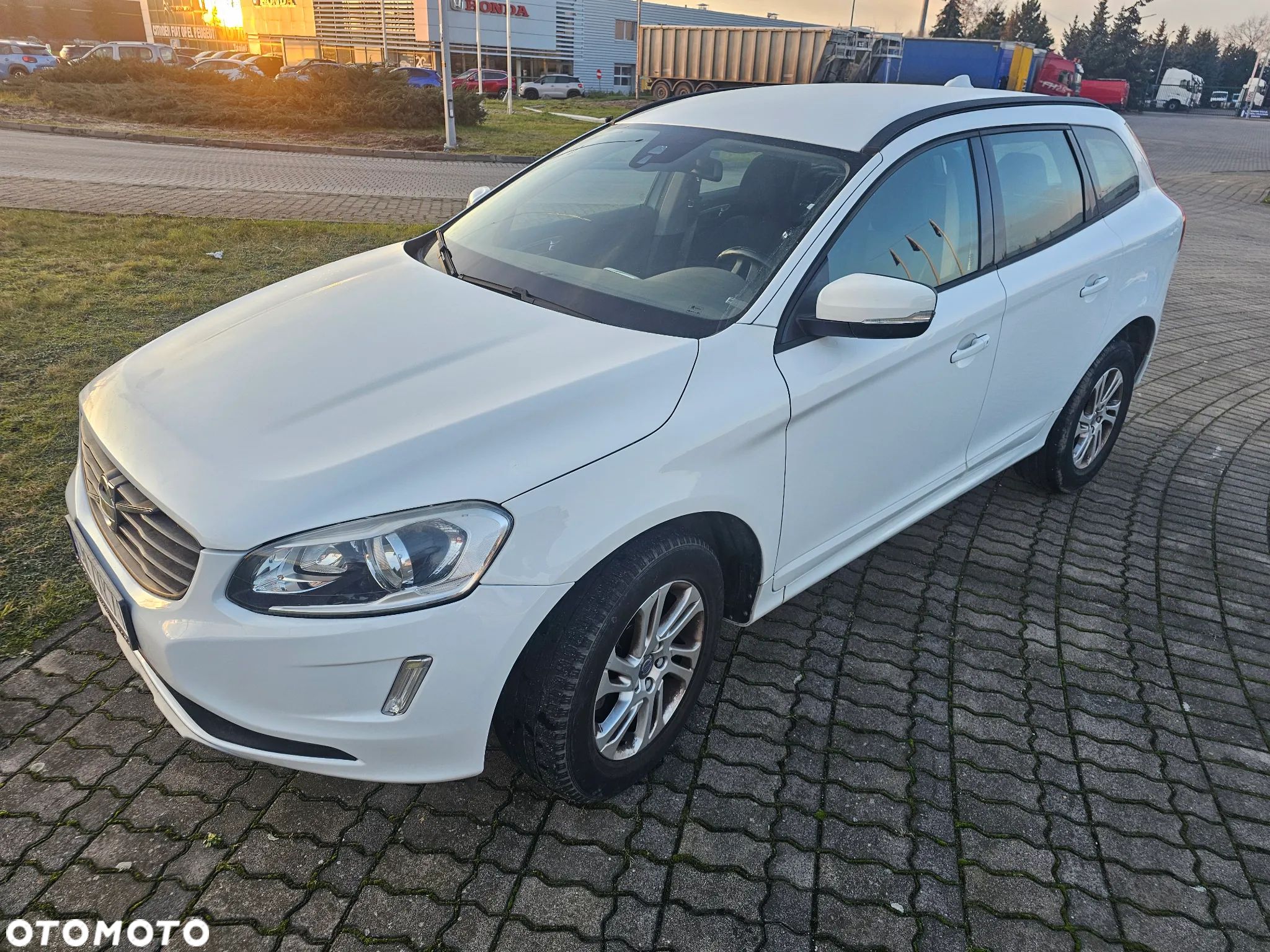 Volvo XC 60 - 1