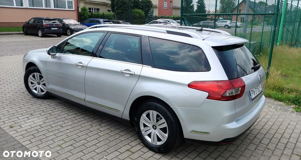 Citroën C5 Tourer HDi 140 FAP Selection - 5