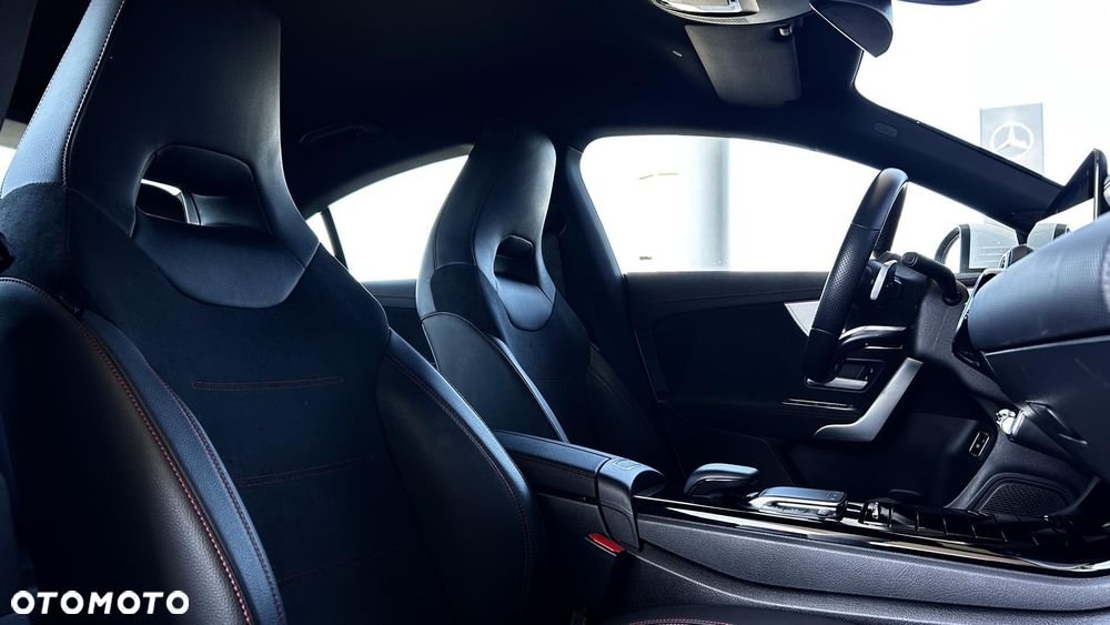 Mercedes-Benz CLA 180 AMG Line 7G-DCT - 27