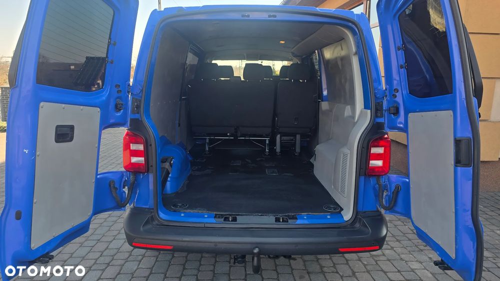 Volkswagen Transporter - 12