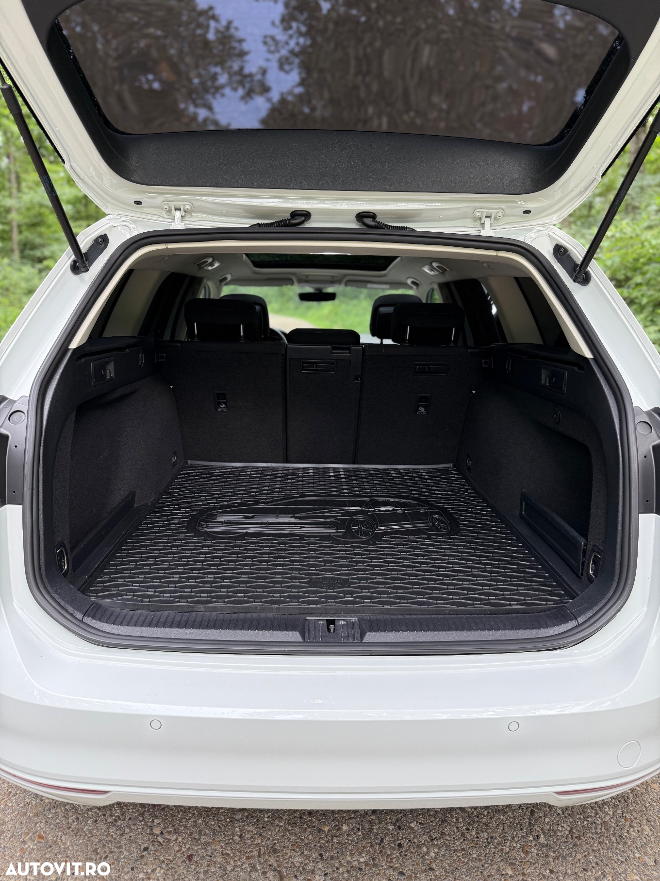 Volkswagen Passat Variant 2.0 TDI DSG Comfortline - 9