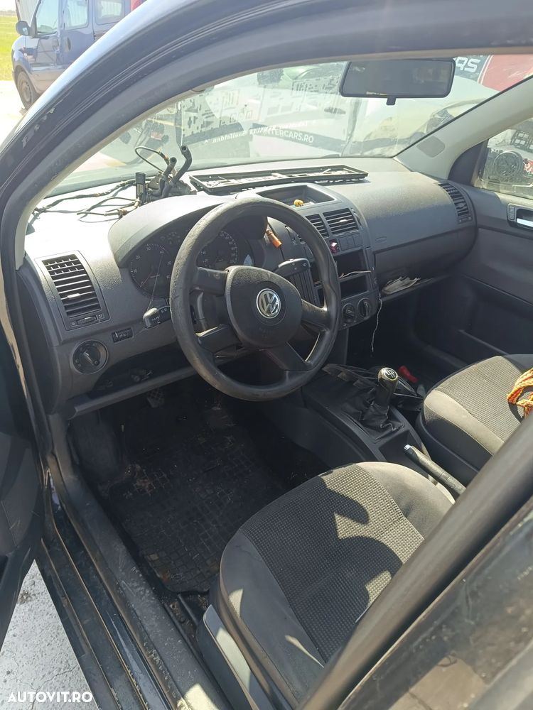 Dezmembrez vw polo 9n 1.4 tdi bwb - 2