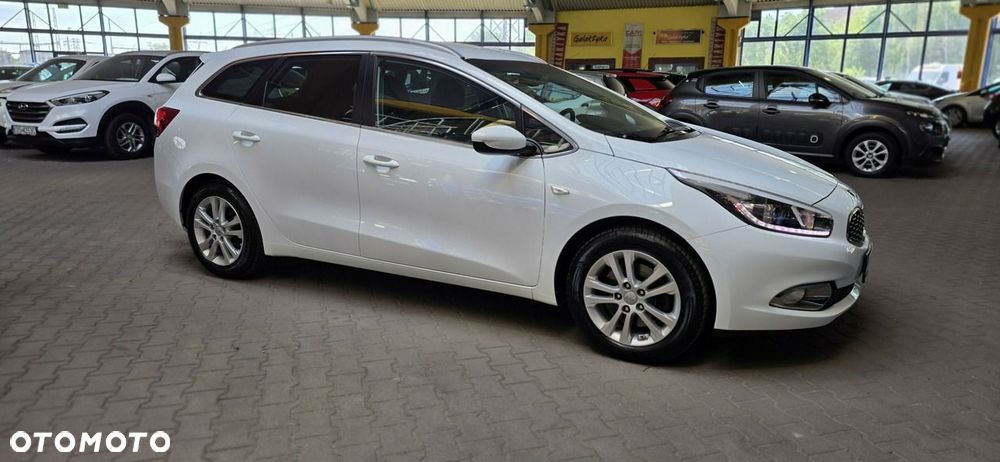 Kia Ceed - 1