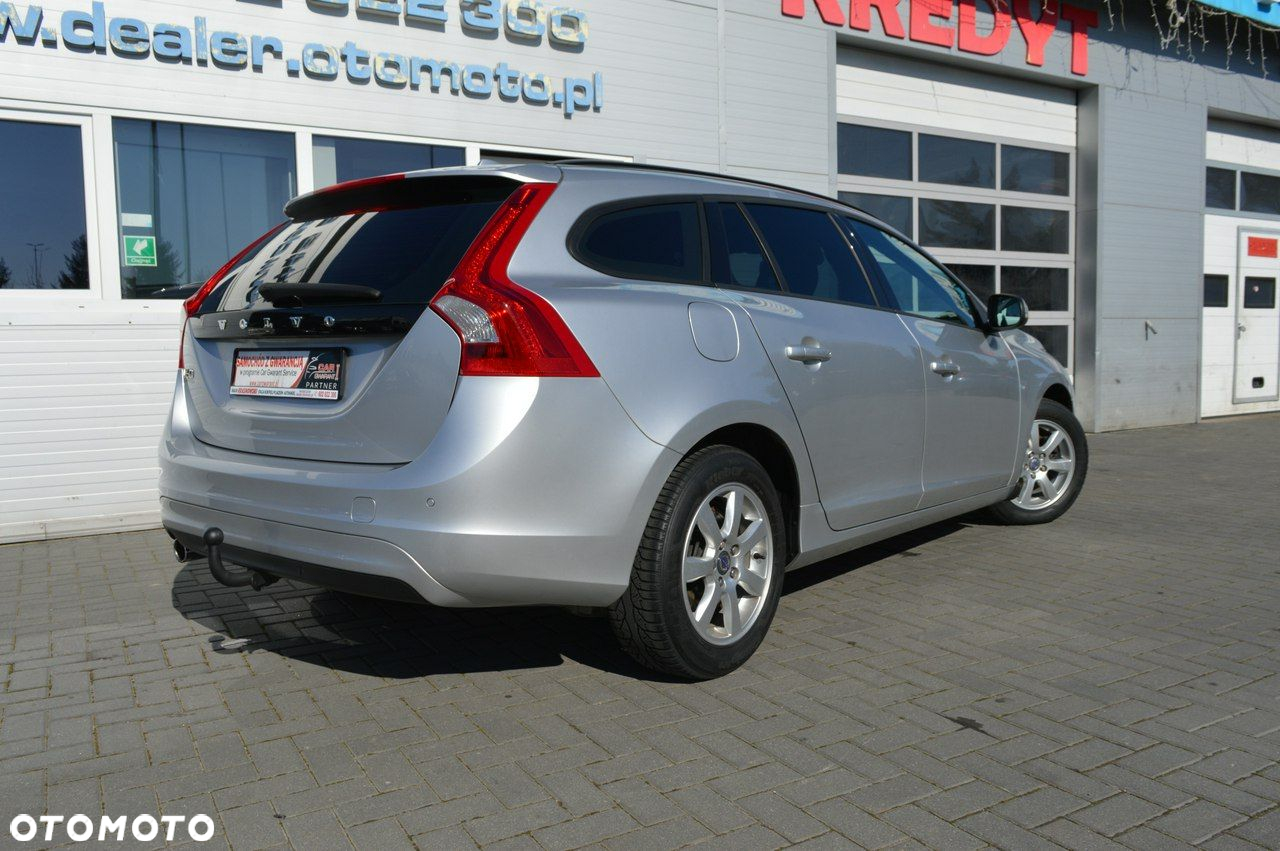 Volvo V60 D2 Kinetic - 16