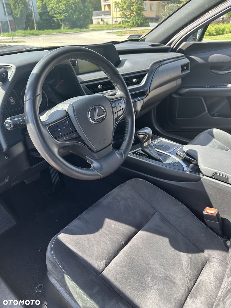 Lexus UX 250h Elegance 2WD - 8