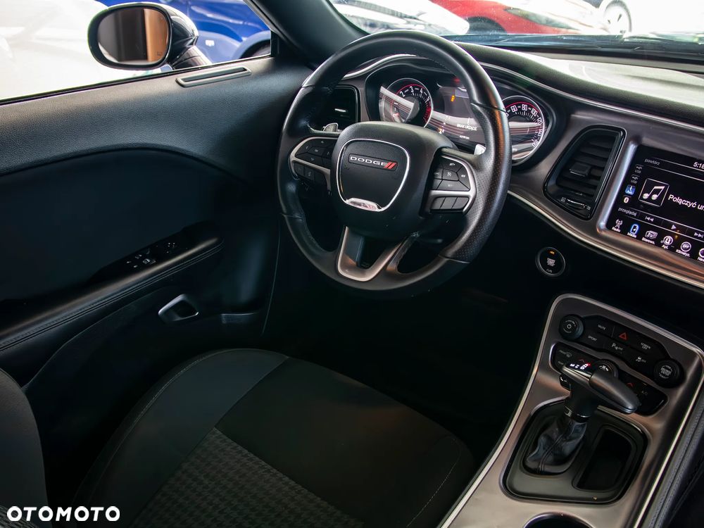 Dodge Challenger 5.7 R/T - 13