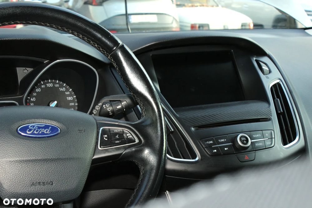 Ford Focus 1.0 EcoBoost Titanium ASS - 33