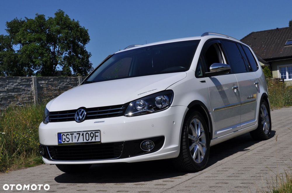 Volkswagen Touran - 1