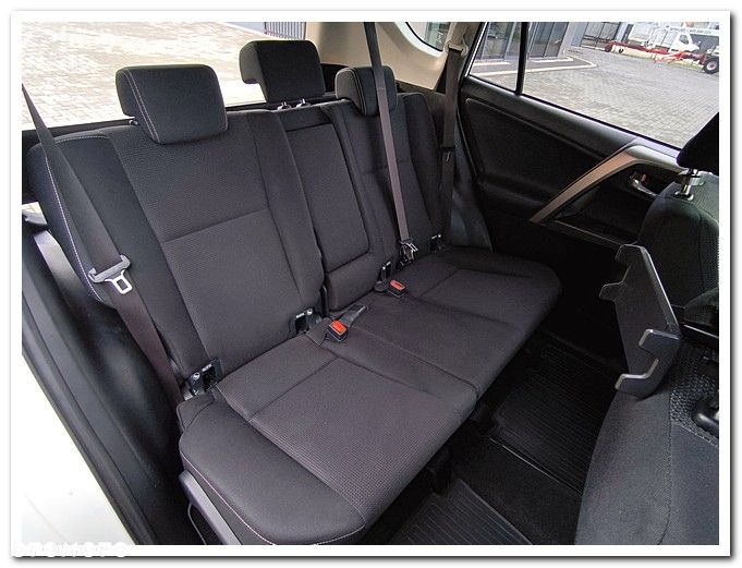 Toyota RAV4 2.0 D-4D 4x2 Start-Stop Executive - 21