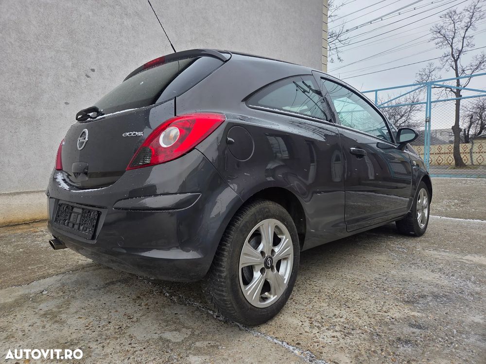Opel Corsa 1.4 16V Color Edition - 3