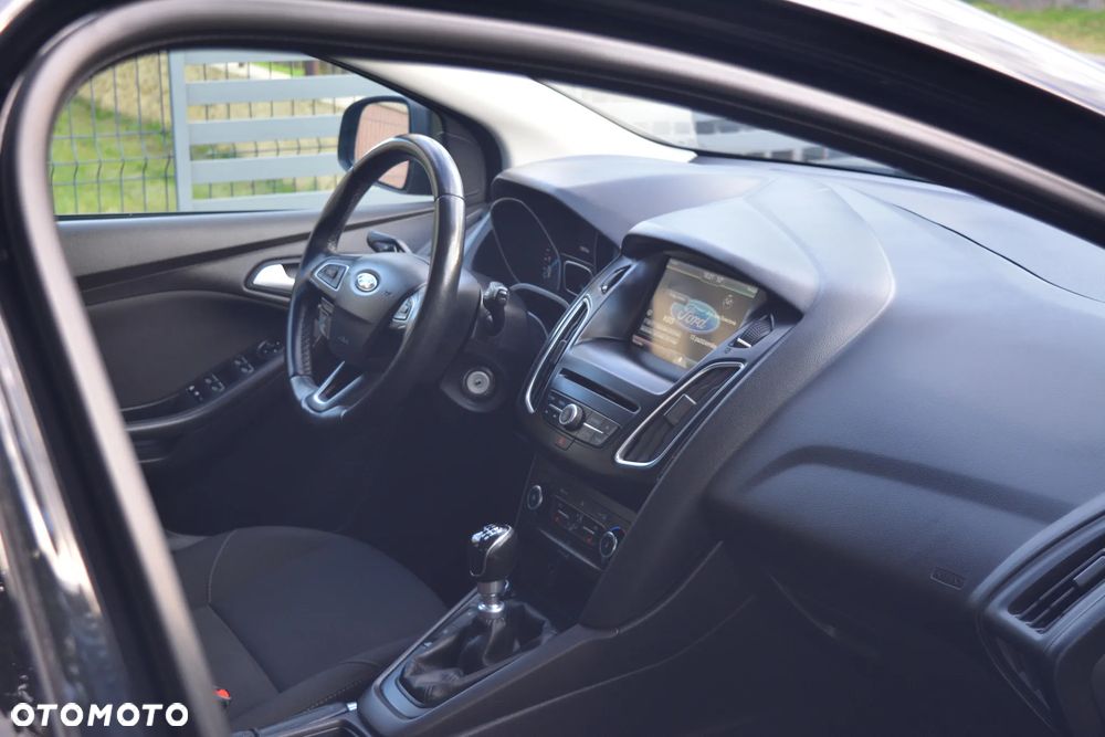 Ford Focus 1.0 EcoBoost Titanium - 20