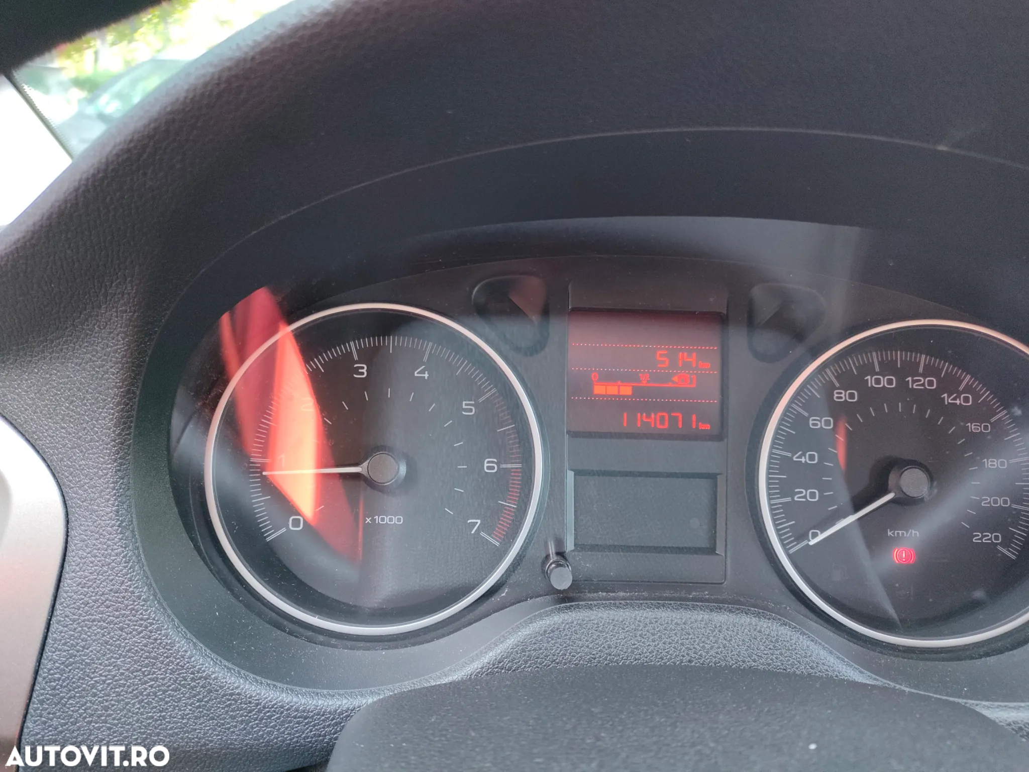 Peugeot 301 1.6 BlueHDI FAP Allure - 12
