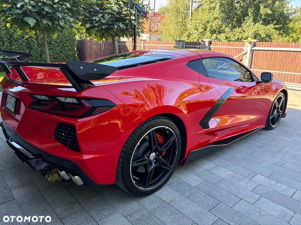Chevrolet Corvette - 11