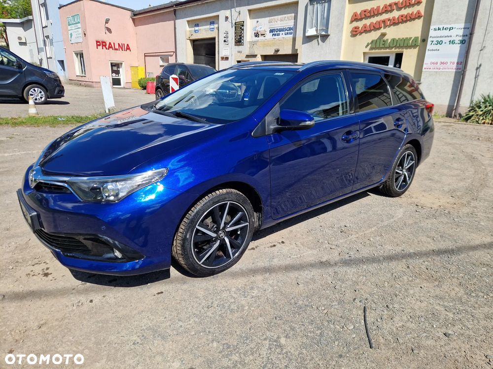 Toyota Auris 1.2 Turbo Edition-S - 1