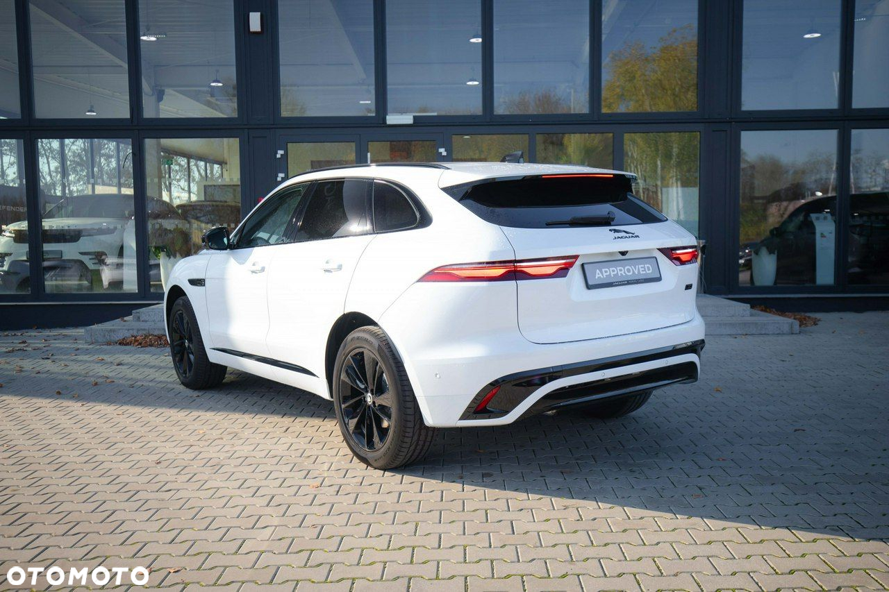 Jaguar F-Pace - 5