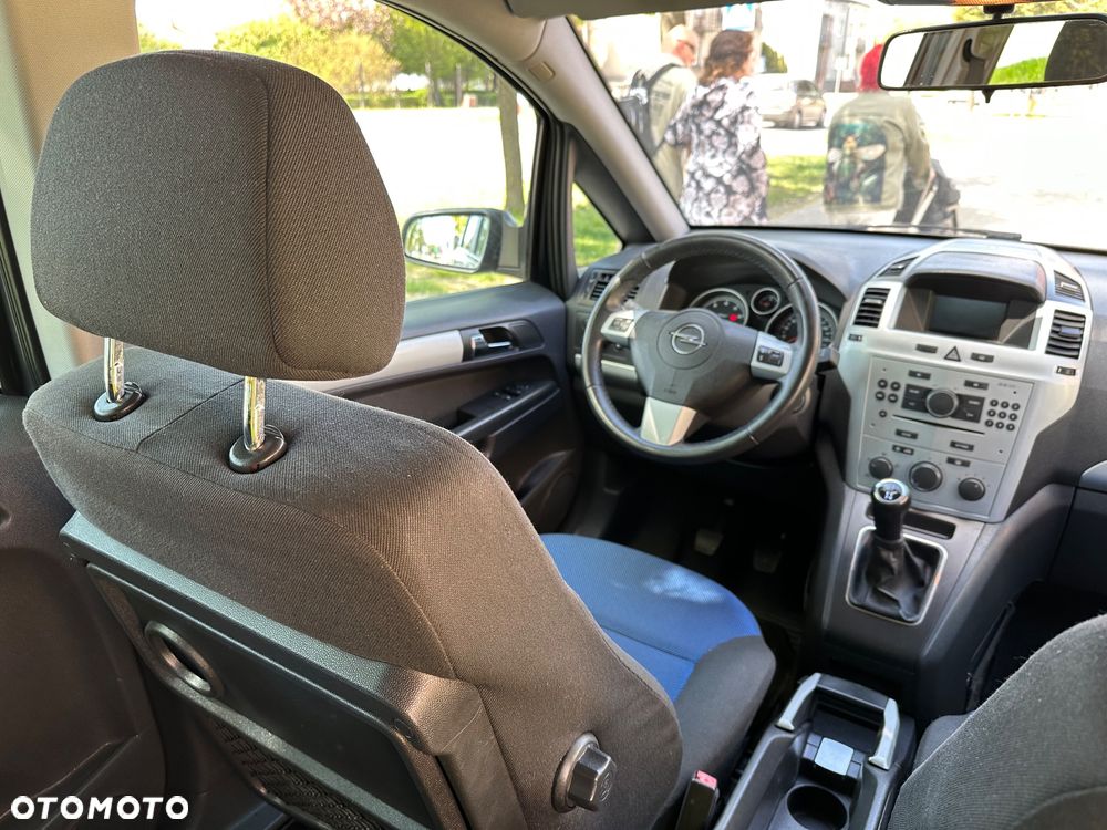 Opel Zafira 1.6 Innovation - 19