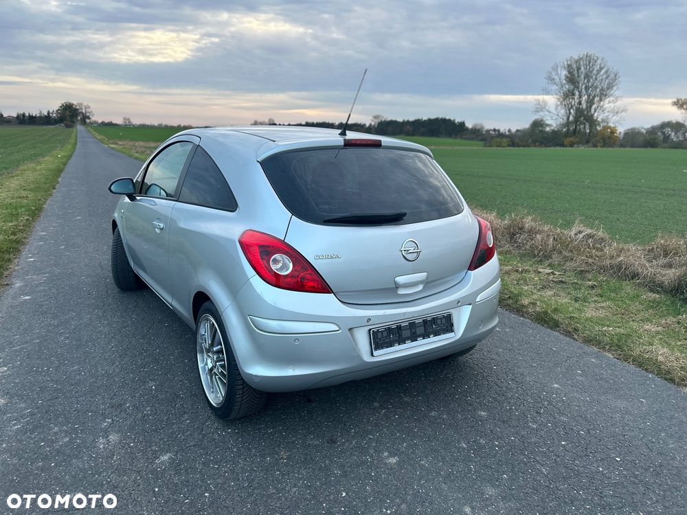 Opel Corsa 1.4 16V Active - 6