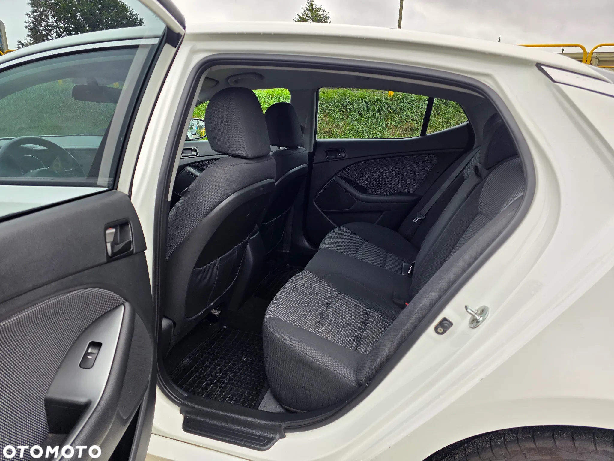 Kia Optima - 8